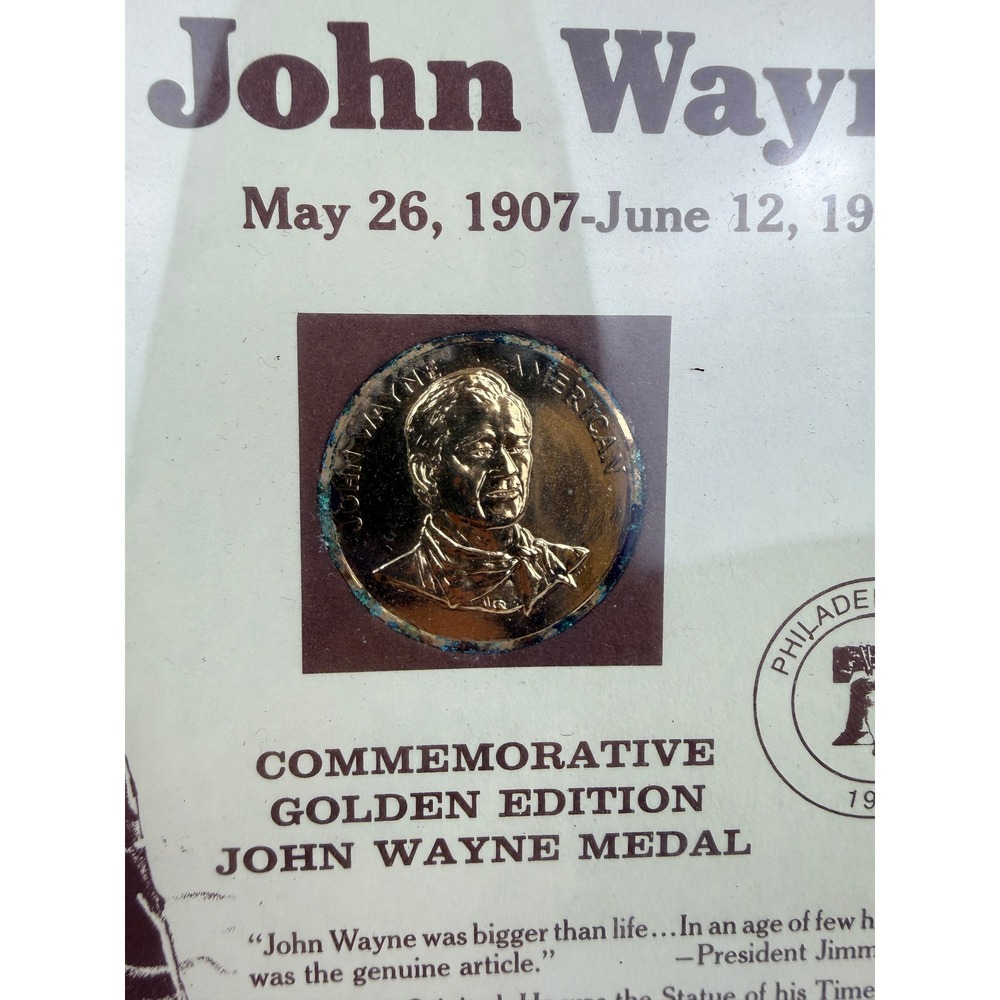 Vintage 1979 John Wayne Commemorative Golden Edition Medal Framed - Picture 4 of 7